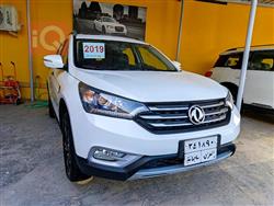 دۆنگ فینگ AX7